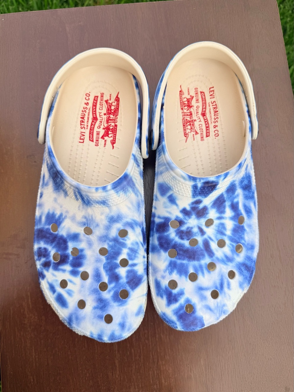 Crocs Levis X Crocs Classic Clog Blue Tie-Dye Men Size 11  No Jibbitz NWOT